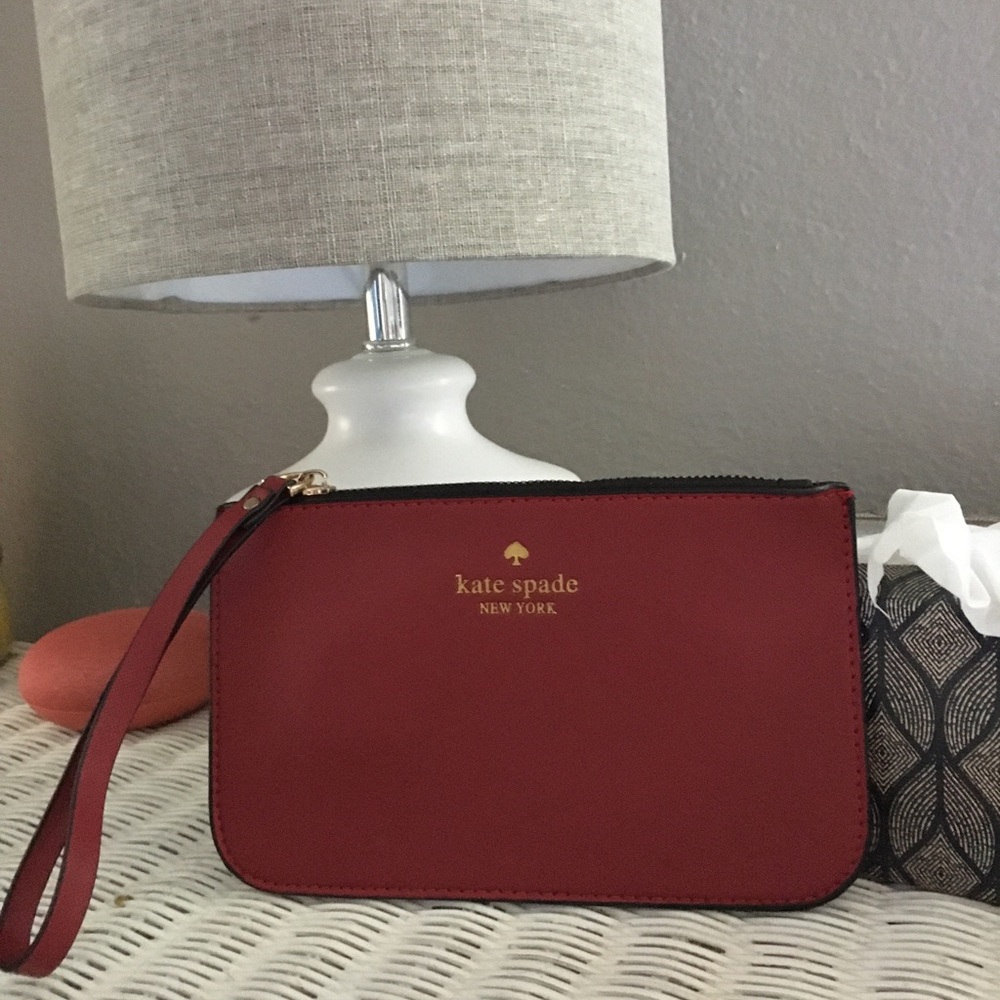 Kate spade wristlet clutch